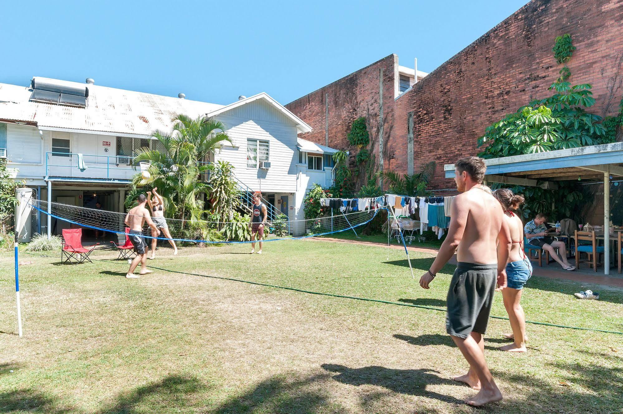 Hostel Reef Backpackers Cairns Zewnętrze zdjęcie