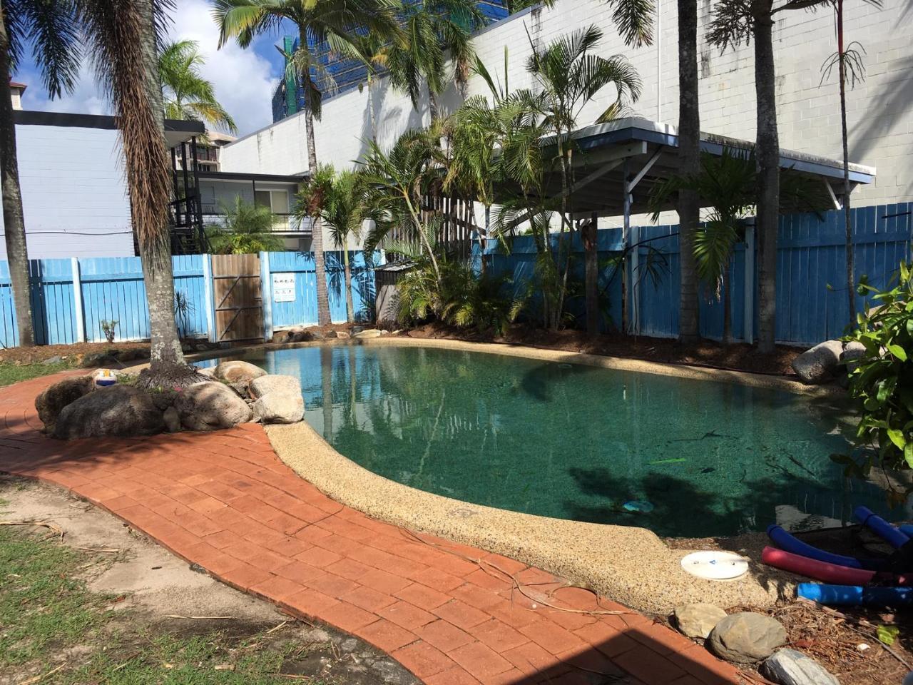 Hostel Reef Backpackers Cairns Zewnętrze zdjęcie